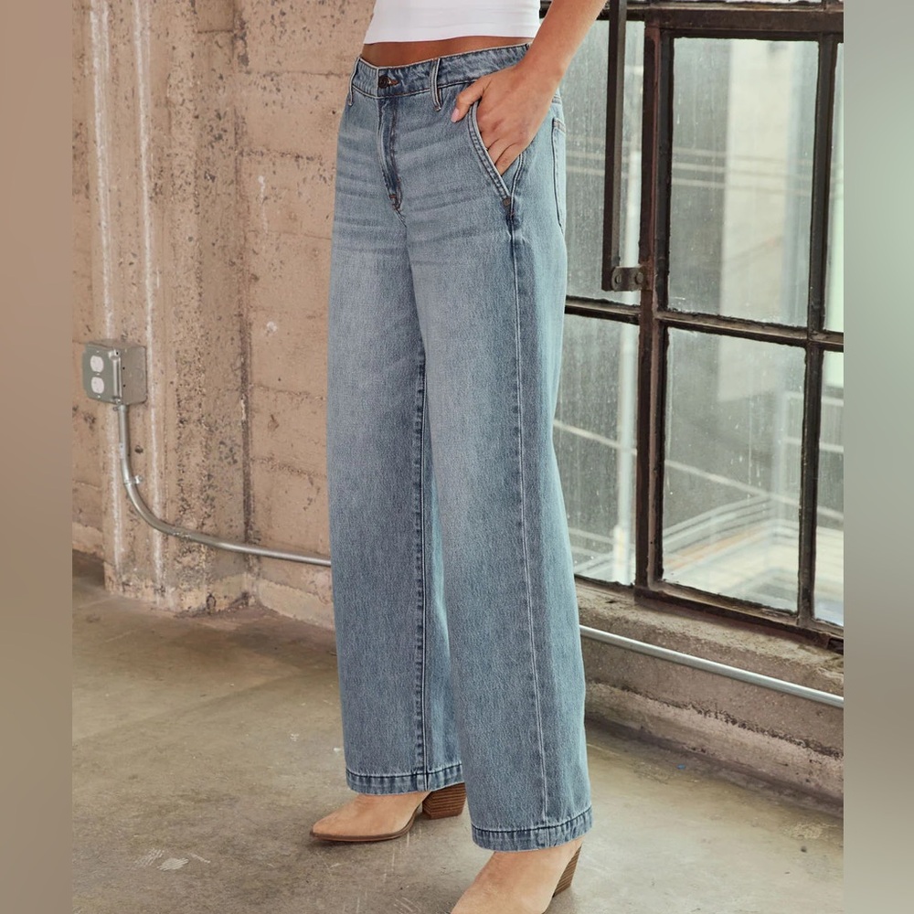 VICI Rigid Straight Leg Jeans